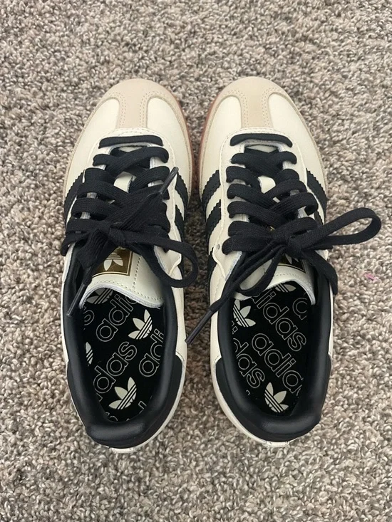 LIKE NEW Women’s Samba OG Shoes (Cream White/Black/Sand) Size 5 - Picture 4 of 8